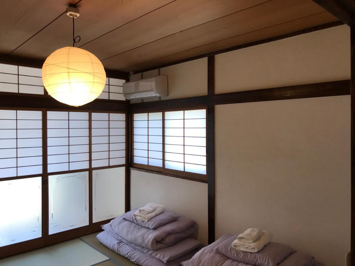 West Crab Base Villa Hiroshima Exterior photo